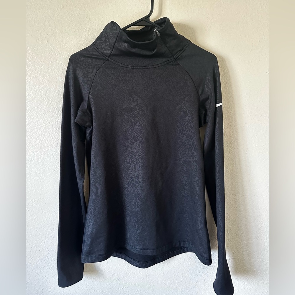 Nike Dri-Fit Long Sleeve 🍾
